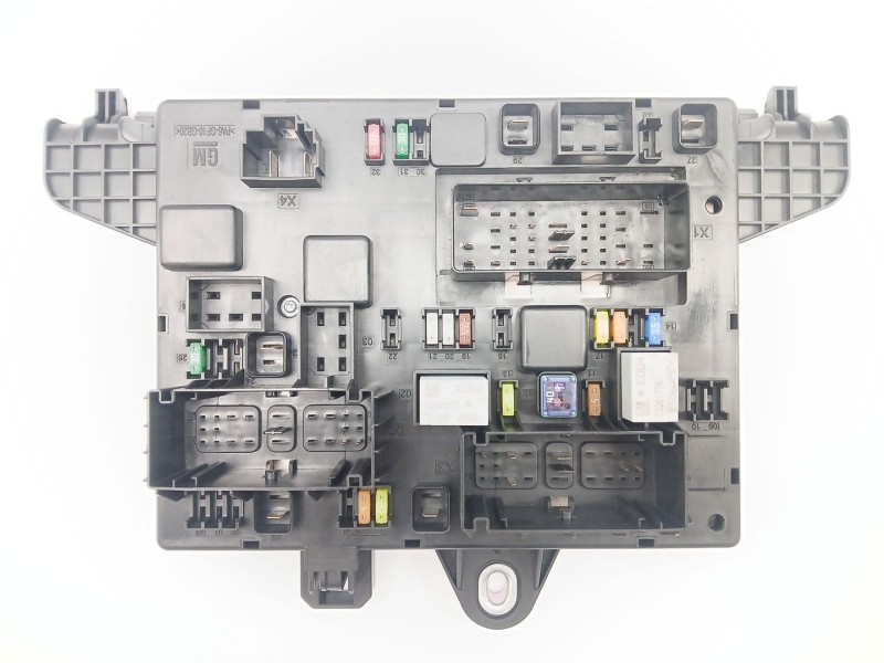Recambio de caja reles / fusibles para opel astra k (b16) 1.6 turbo (68) referencia OEM IAM 13449201 1110303AA 365927271