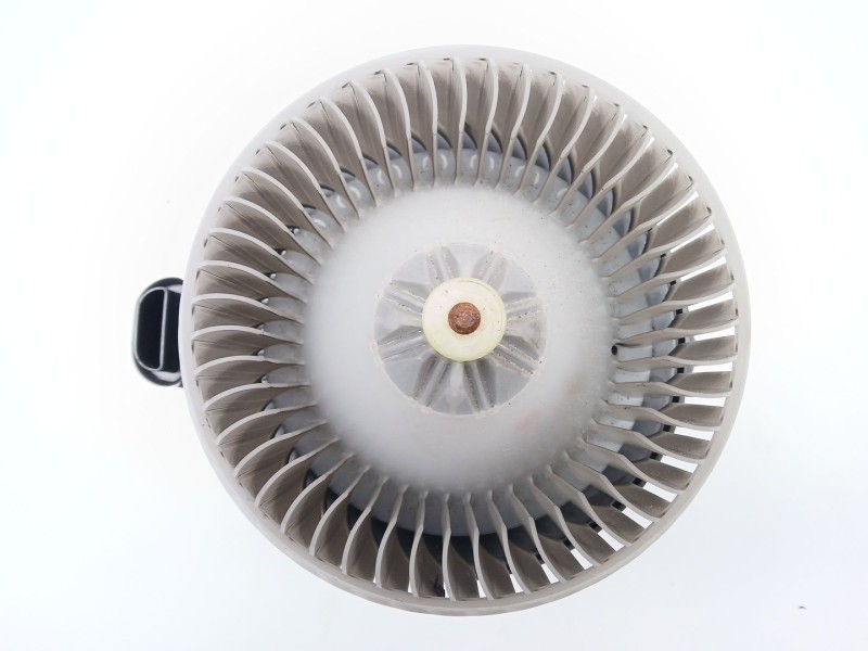 Recambio de motor calefaccion para toyota auris station wagon (_e18_) 1.8 hybrid (zwe186_) referencia OEM IAM AV2727008085  