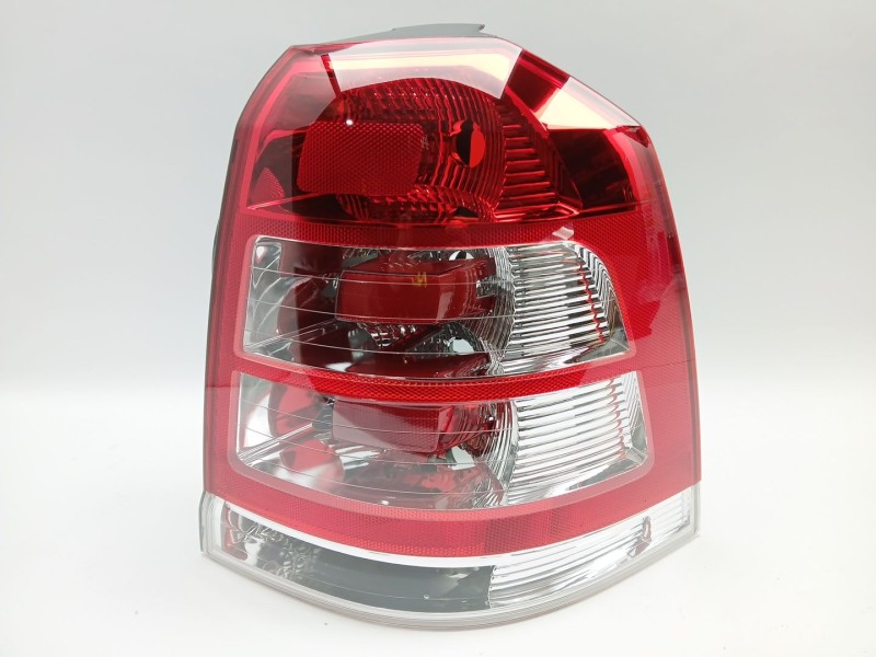 Recambio de piloto trasero derecho para opel zafira b furgoneta/monovolumen (a05) 1.7 cdti van (m75) referencia OEM IAM 16536732