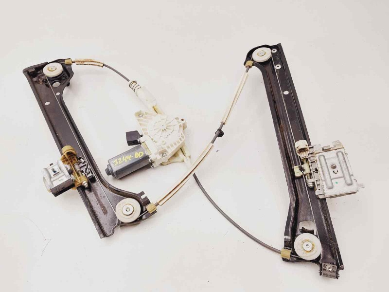 Recambio de elevalunas delantero derecho para mercedes-benz clase cla (w117) cla 200 cdi (117.308) referencia OEM IAM A55382110 