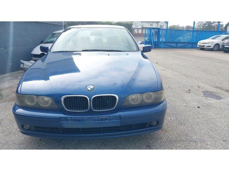 BMW 5 (E39)