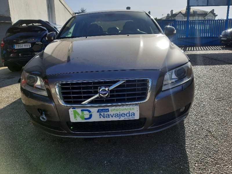 VOLVO S80 BERLINA