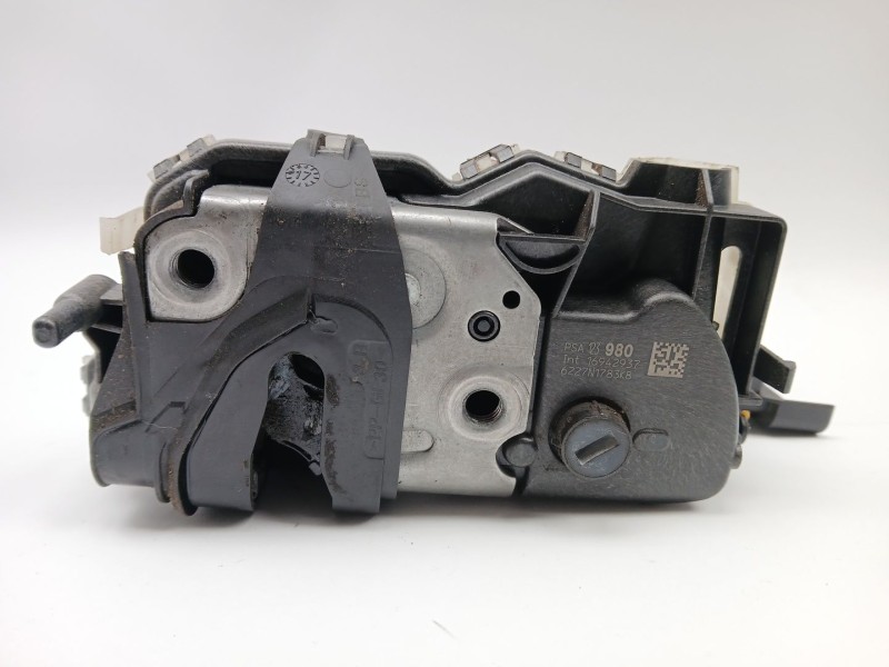 Recambio de cerradura puerta delantera derecha para citroën c3 iii (sx) 1.2 thp 110 referencia OEM IAM 123980  