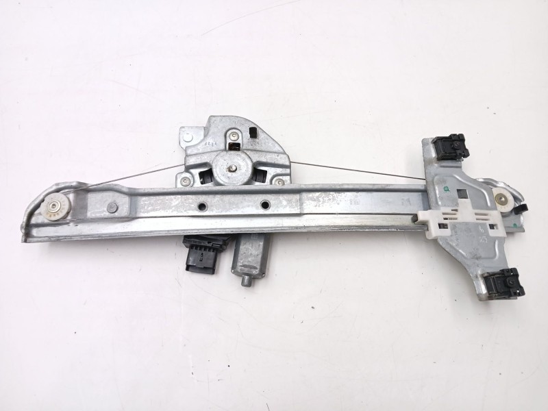 Recambio de elevalunas delantero izquierdo para citroën c3 iii (sx) 1.2 thp 110 referencia OEM IAM 9813093480  