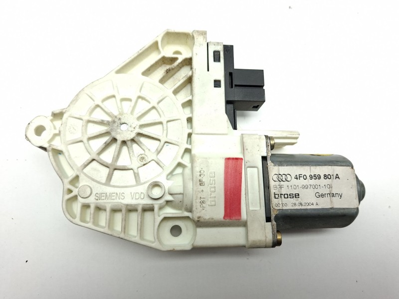 Recambio de motor elevalunas trasero izquierdo para audi a6 c6 (4f2) 3.0 tdi quattro referencia OEM IAM 4F0959801A  