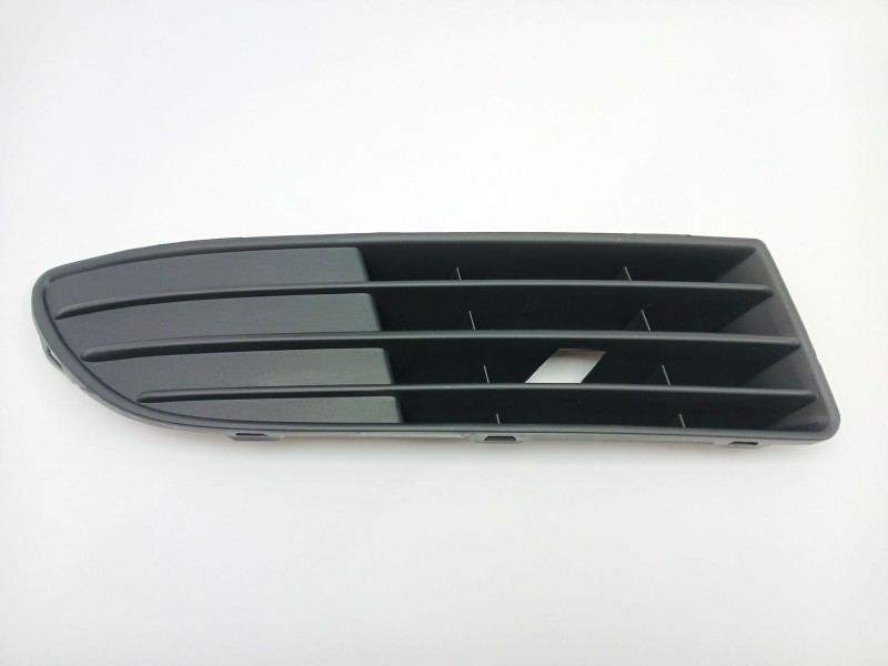 Recambio de rejilla paragolpes derecha para volkswagen polo iv (9n_, 9a_) 1.4 tdi referencia OEM IAM 22325535 HFVG11058C1 