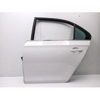 PUERTA TRASERA IZQUIERDA 5JA833311 5JA833051C 