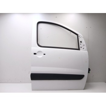 PUERTA DELANTERA DERECHA 9004X7 