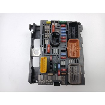 CAJA RELES / FUSIBLES 9666700480 