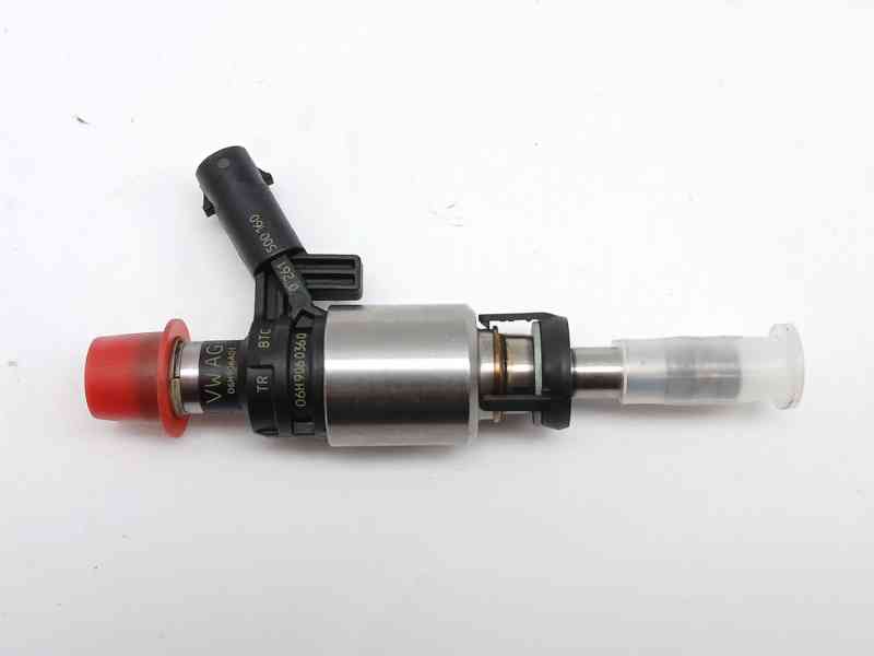 Recambio de inyector para audi a4 b8 avant (8k5) 1.8 tfsi quattro referencia OEM IAM 0261500160 06H906036Q 