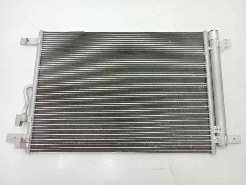Recambio de condensador / radiador aire acondicionado para audi a3 sportback (8ya, 8yf) 35 tdi referencia OEM IAM  5WA816411C 