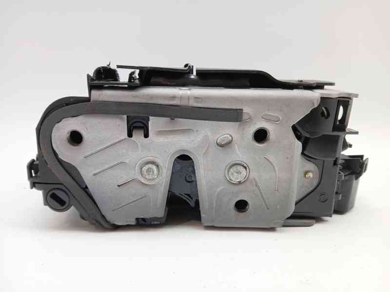 Recambio de cerradura puerta trasera derecha para audi a3 sportback (8ya, 8yf) 35 tdi referencia OEM IAM  5TA839016Q 