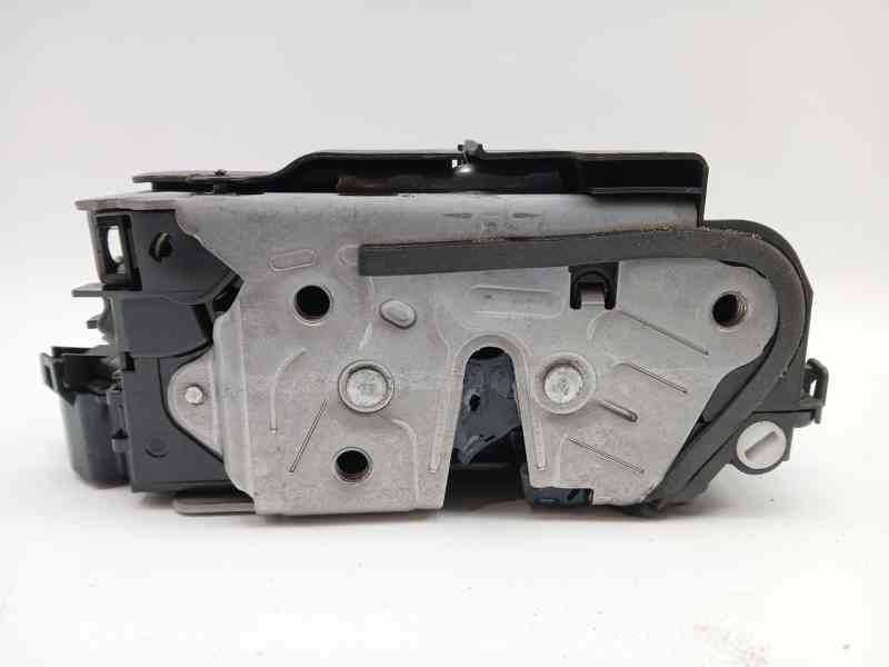 Recambio de cerradura puerta trasera izquierda para audi a3 sportback (8ya, 8yf) 35 tdi referencia OEM IAM  5TA839015Q 