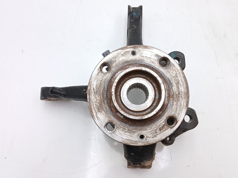 Recambio de mangueta delantera derecha para opel corsa f (p2jo) 1.2 (68) referencia OEM IAM  9826877980 