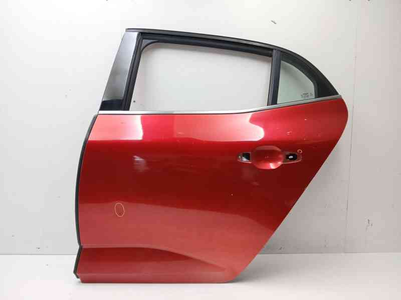 Recambio de puerta trasera izquierda para renault megane iv hatchback (b9a/m/n_) 1.2 tce 130 (b9mr) referencia OEM IAM   