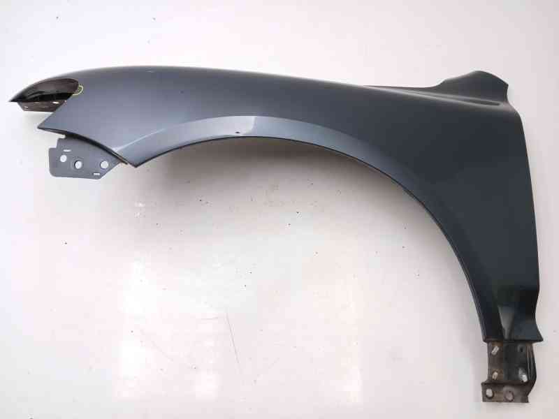Recambio de aleta delantera izquierda para volkswagen touareg (7la, 7l6, 7l7) 2.5 r5 tdi referencia OEM IAM  7L6821105B 
