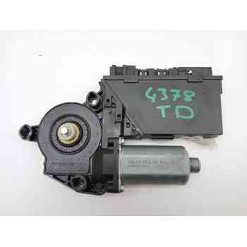 MOTOR ELEVALUNAS TRASERO DERECHO 0130821764 7L6959704 