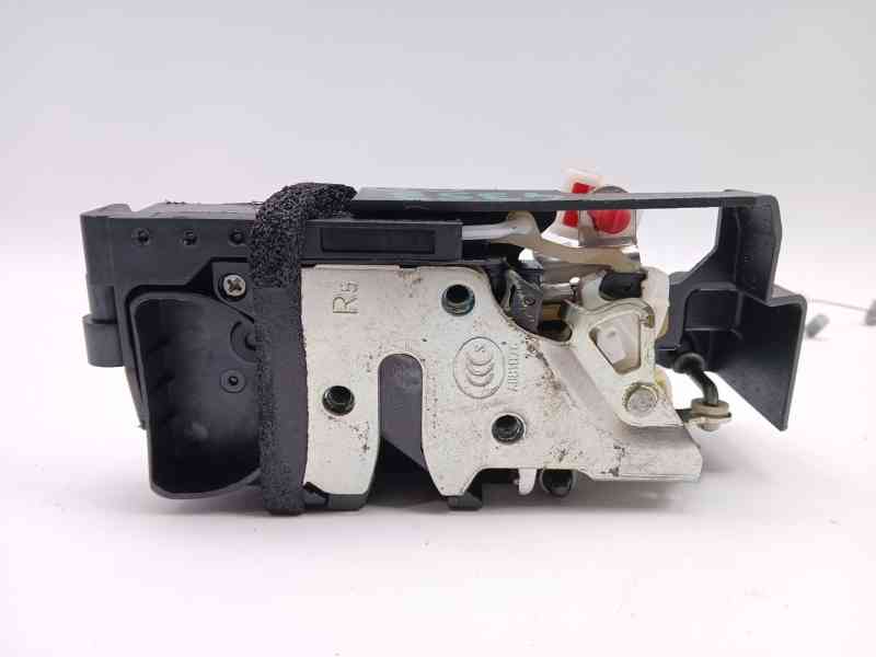 Recambio de cerradura puerta delantera derecha para ssangyong korando (ck) 2.0 e-xdi referencia OEM IAM  7122034001 