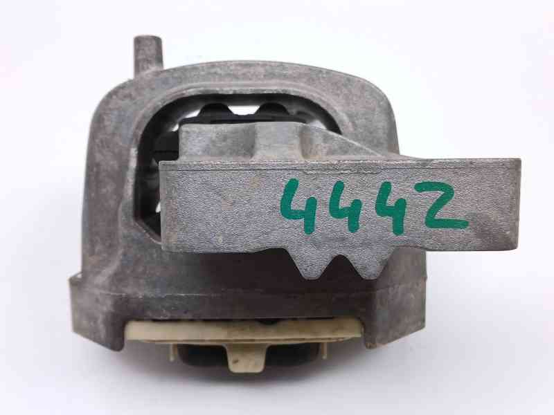 Recambio de soporte motor derecho para audi a1 sportback (gba) 30 tfsi referencia OEM IAM  2Q0199262BC 