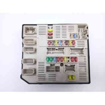 CAJA RELES / FUSIBLES 284B60008R 284B60008R 