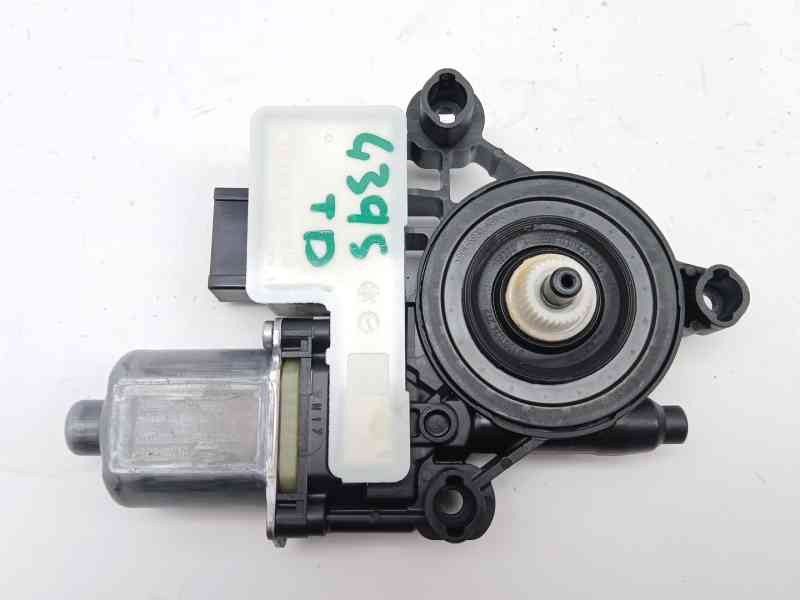 Recambio de motor elevalunas trasero derecho para volkswagen golf viii (cd1, da1) 2.0 tdi referencia OEM IAM  5Q0959407G 