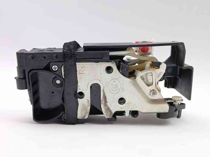 Recambio de cerradura puerta trasera derecha para ssangyong korando (ck) 2.2 xdi referencia OEM IAM  7132034002 