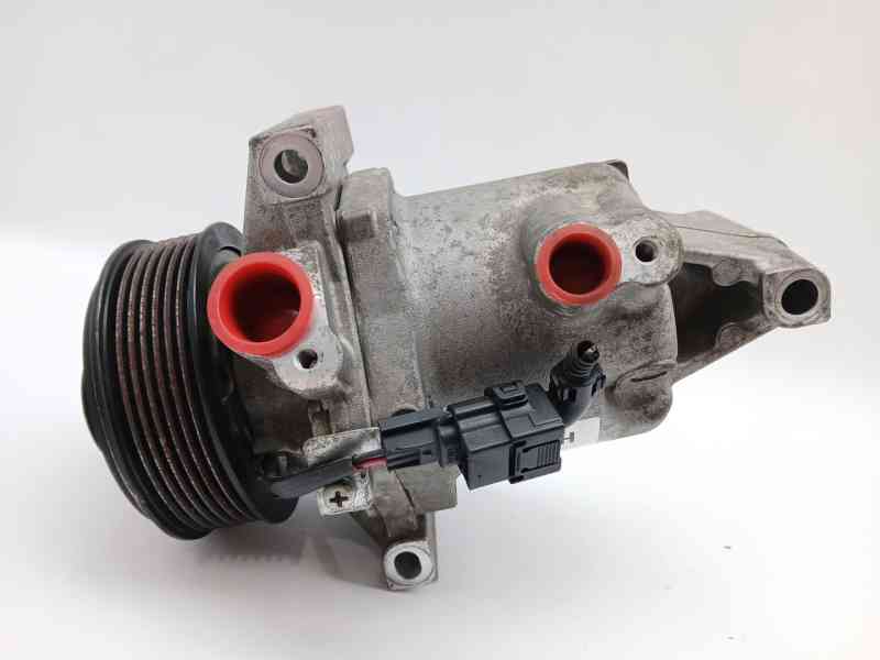 Recambio de compresor aire acondicionado para dacia sandero iii 1.0 tce 90 referencia OEM IAM  926008469R 