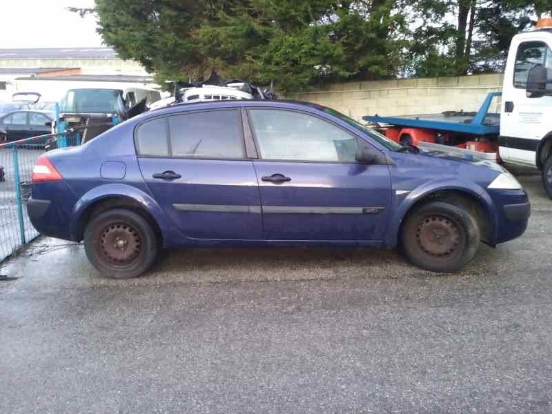 renault megane ii classic berlina del año 2003