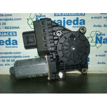MOTOR ELEVALUNAS TRASERO DERECHO 130821772 130821772 BOSCH