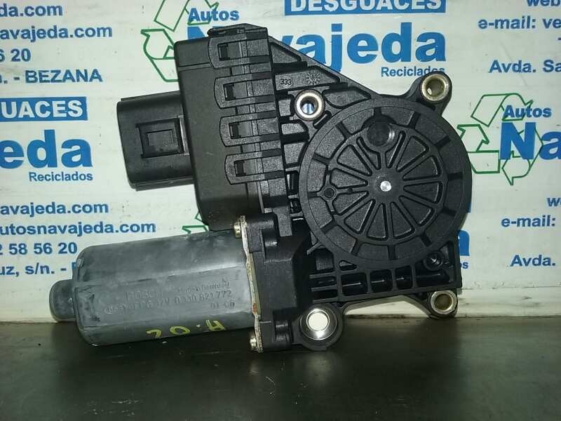 Recambio de motor elevalunas trasero derecho para ford mondeo berlina (ge) referencia OEM IAM 130821772 130821772 BOSCH