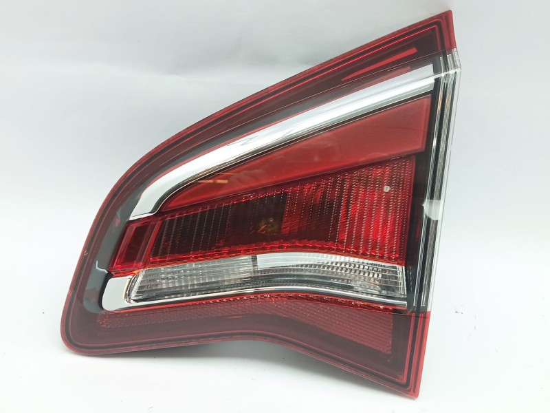 Recambio de piloto trasero derecho interior para opel meriva b monospace (s10) 1.4 (75) referencia OEM IAM 13372311  