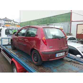 FIAT PUNTO BERLINA (188)