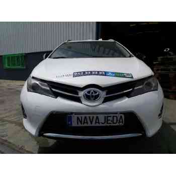 TOYOTA AURIS TOURING SPORTS (E18)