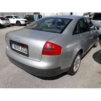 AUDI A6 BERLINA (4B2)