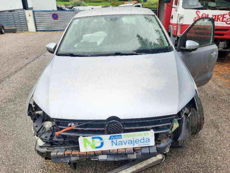 VOLKSWAGEN POLO (6R1)