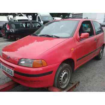 FIAT PUNTO BERLINA (176)