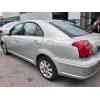 toyota avensis berlina (t25) del año 2003