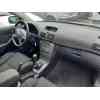 toyota avensis berlina (t25) del año 2003