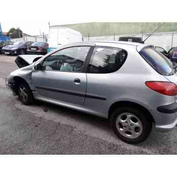 PEUGEOT 206 BERLINA