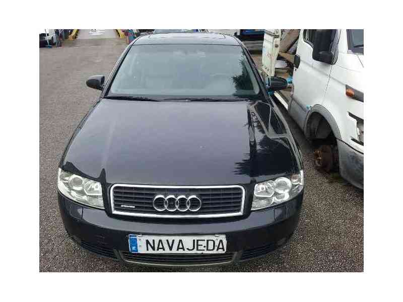 AUDI A4 BERLINA (8E)
