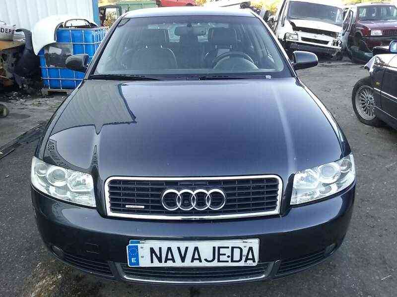 AUDI A4 BERLINA (8E)