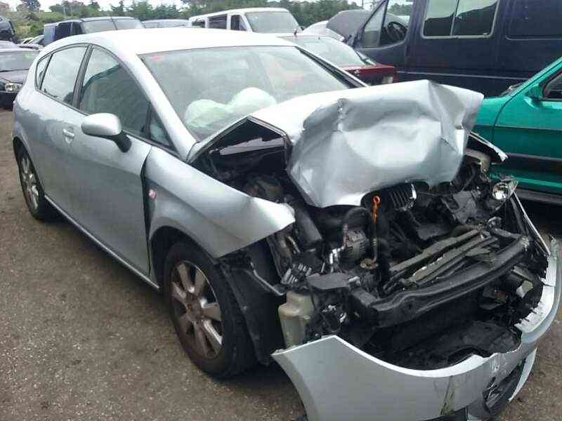 SEAT LEON (1P1)