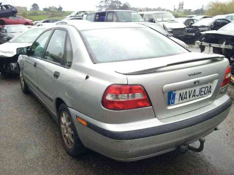 VOLVO S40 BERLINA
