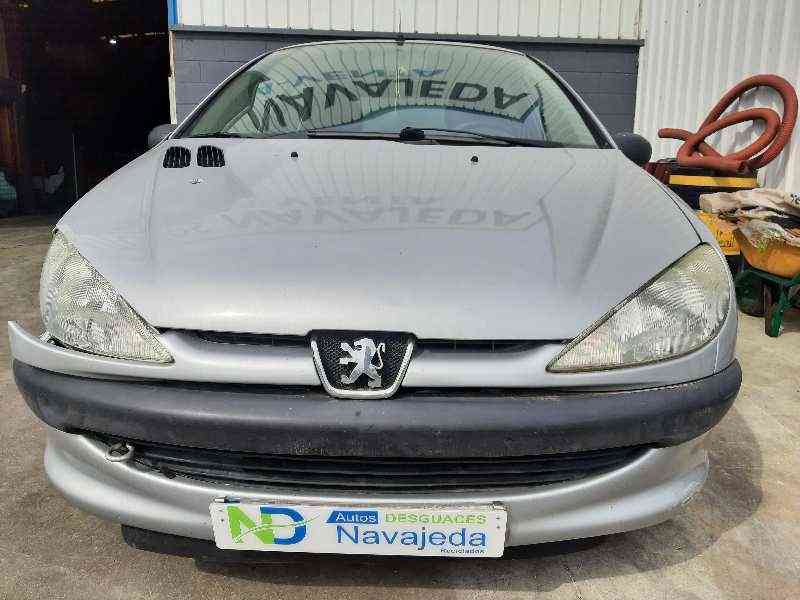 PEUGEOT 206 BERLINA
