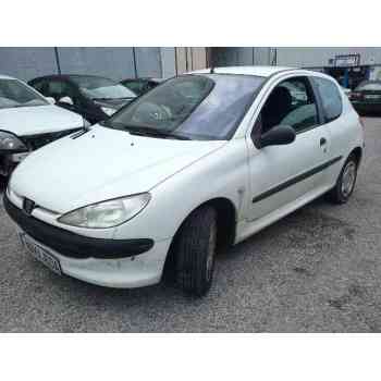 PEUGEOT 206 BERLINA