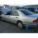 MERCEDES-BENZ CLASE E (W210) BERLINA
