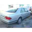 MERCEDES-BENZ CLASE E (W210) BERLINA