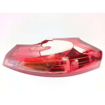 PILOTO TRASERO DERECHO 13226857 