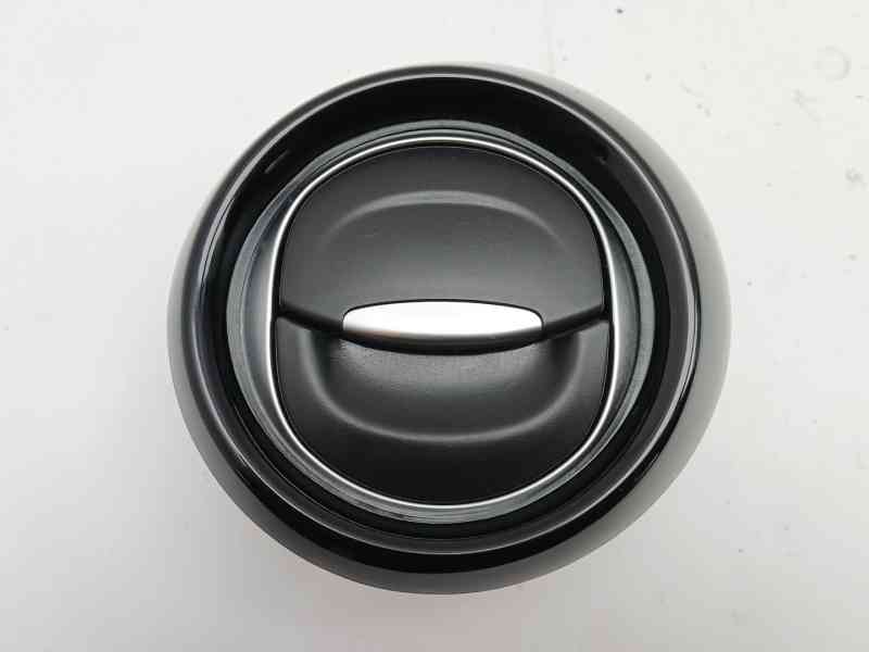 Recambio de rejilla aireadora para renault clio iv grandtour (kh_) 0.9 tce 90 referencia OEM IAM 687608143R 687608143R 