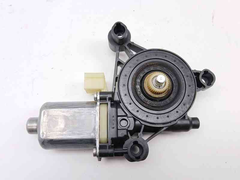 Recambio de motor elevalunas delantero izquierdo para seat leon st (5f8) 1.4 tsi referencia OEM IAM 0130822717 5Q0959801B 